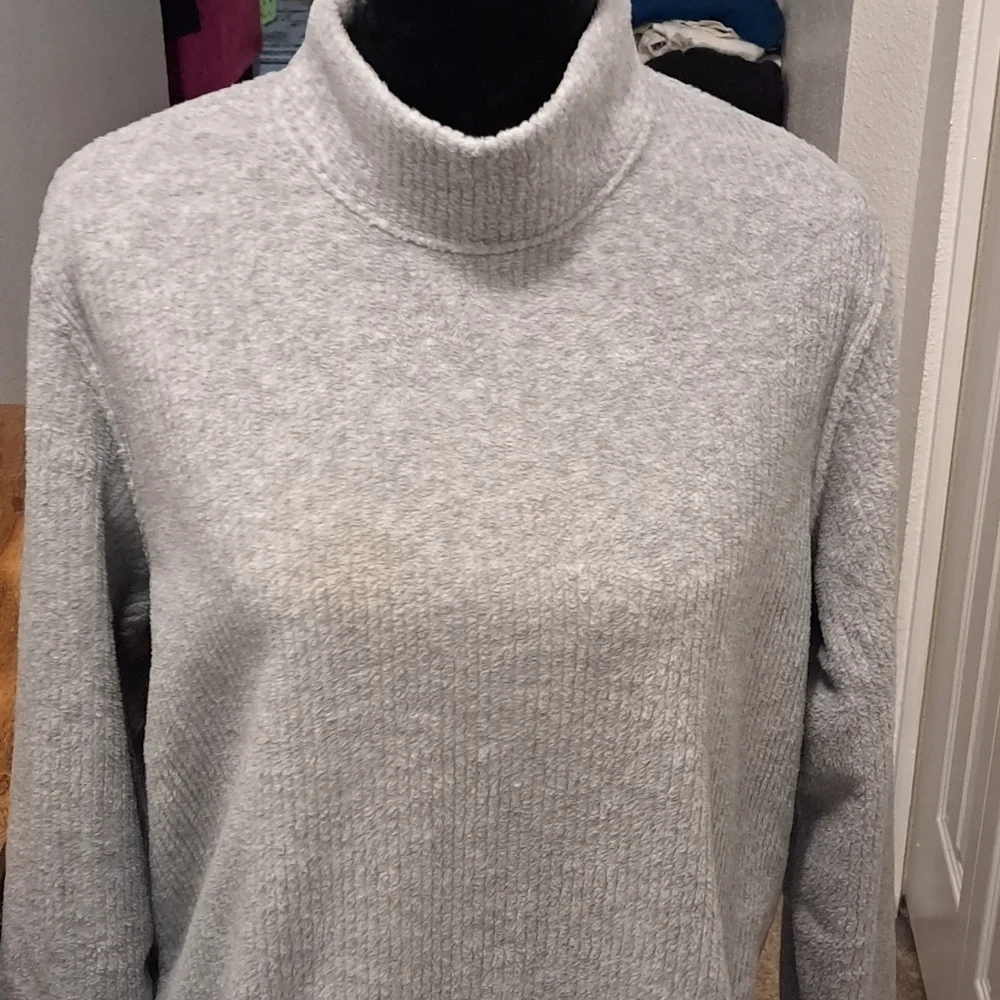 Catalina Women's Heather Gray Pullover Sweater Size M